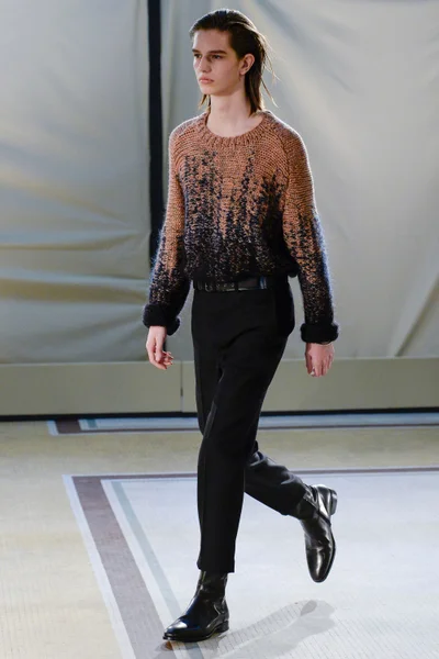 Look 5
